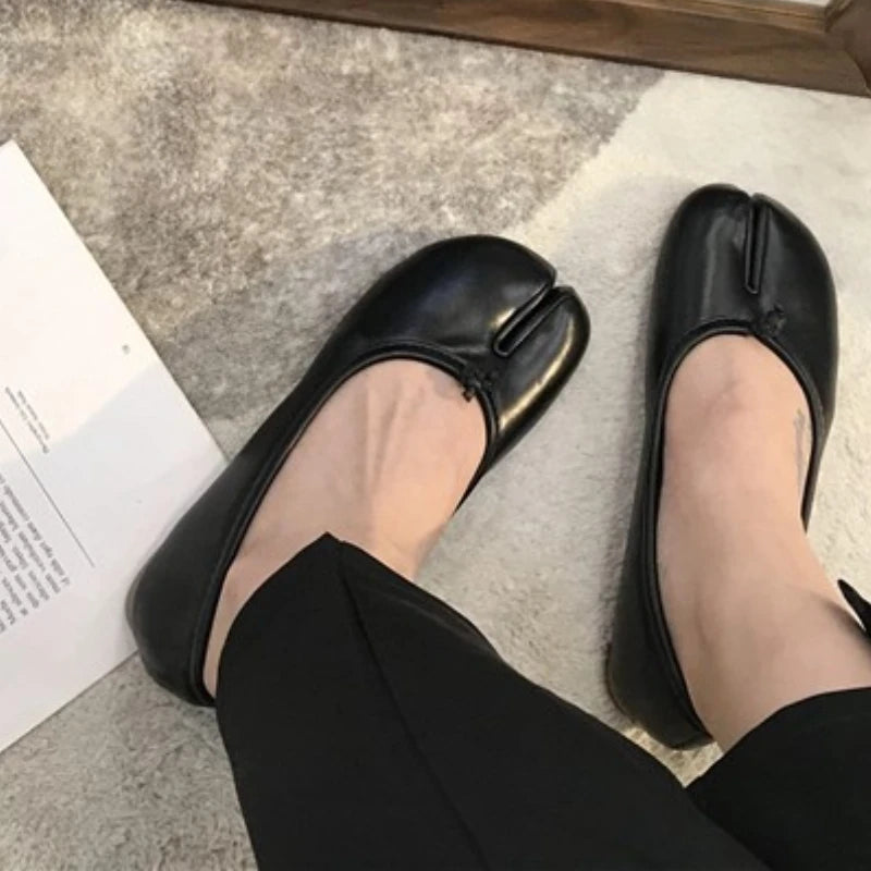 Fashion Soft Leather Split Toe Women Tabi Ballet Flats Spring Autumn Comfortable Walking Lazy Loafers Casual Girls Dance Shoes Secondary image