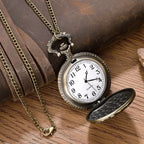 Fashion Vintage Relief Horse Pocket Watch On Chain Vintage watches Quartz Alloy Necklace Pendant Clock Gifts for women