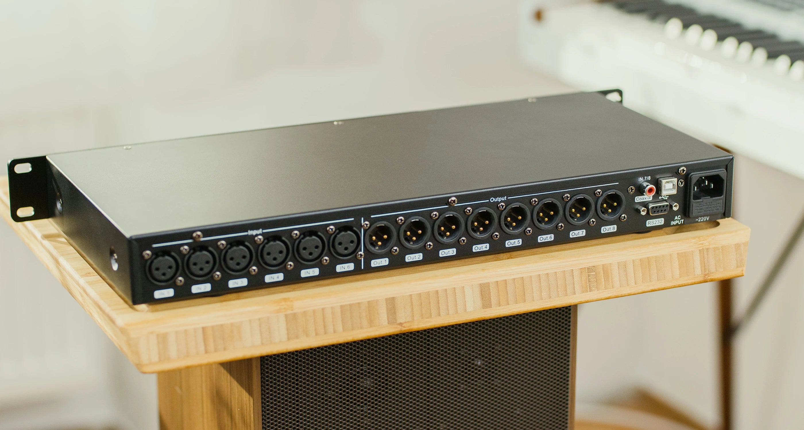 Paulkitson A808 Processor Digital Professional Audio Processor 8 In 8Out 32Bit DSP 7Band EQ Equalizer WIFI  USB Without Noise