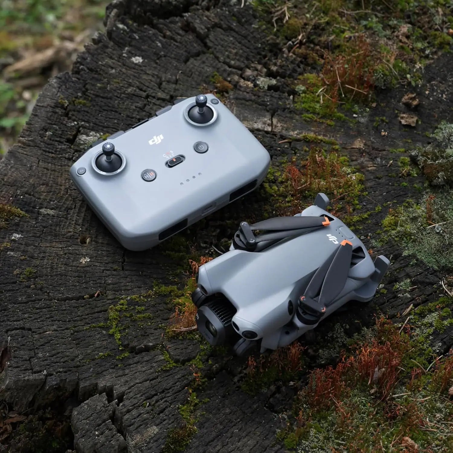 DJI Mini 5 Pro Ultra-Light & Foldable Drone with Camera 1-Inch CMOS Omnidirectional Obstacle Sensing ActiveTrack 360° 225° Gimbal Rotation 20km Transmission 4K Drone for Beginners C0