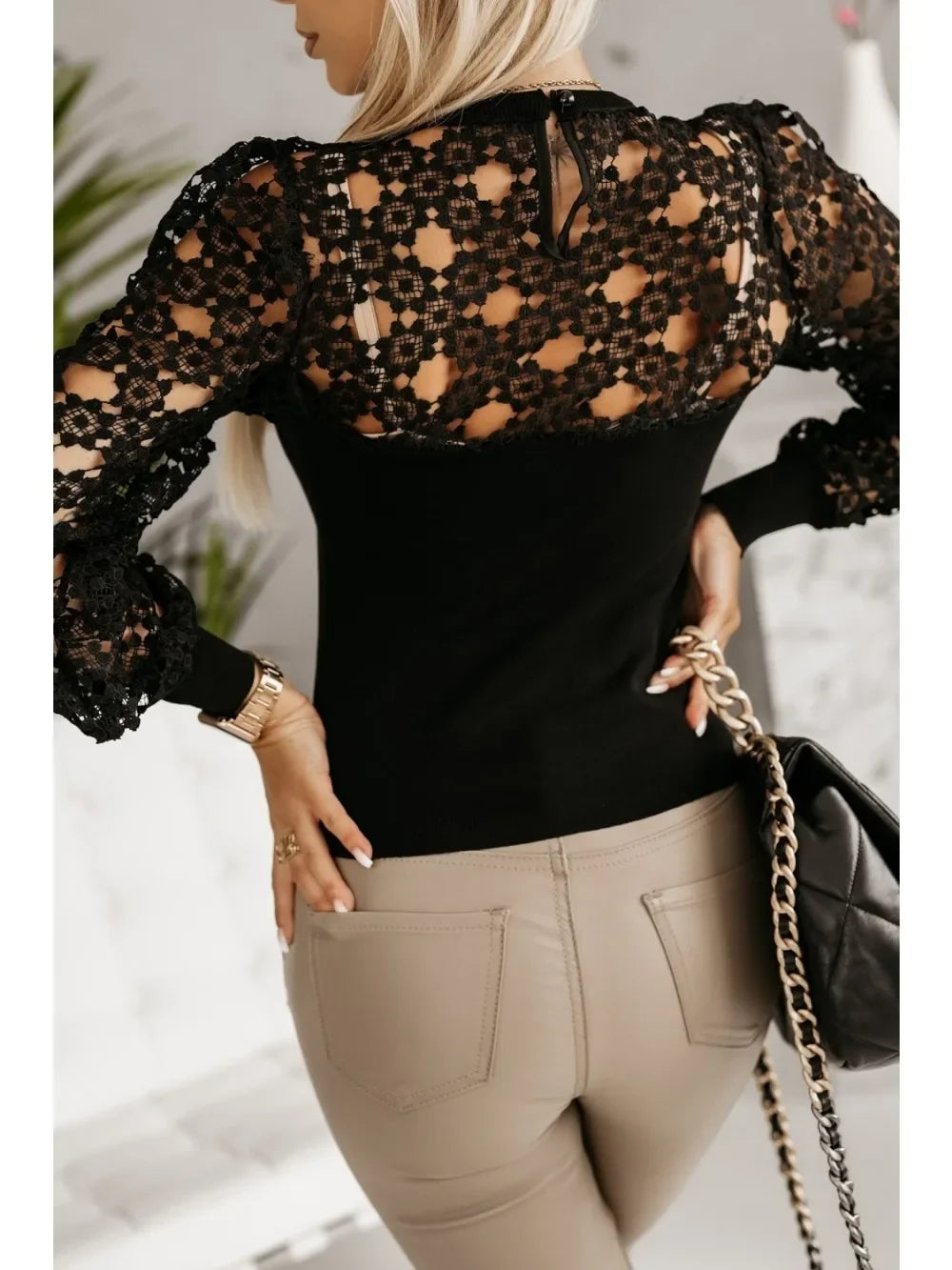 Women's Fashion Hollow Contrast Lace Splicing Shirt Ladies Temperament Long-Sleeved Shirt  Round Neck Blouse