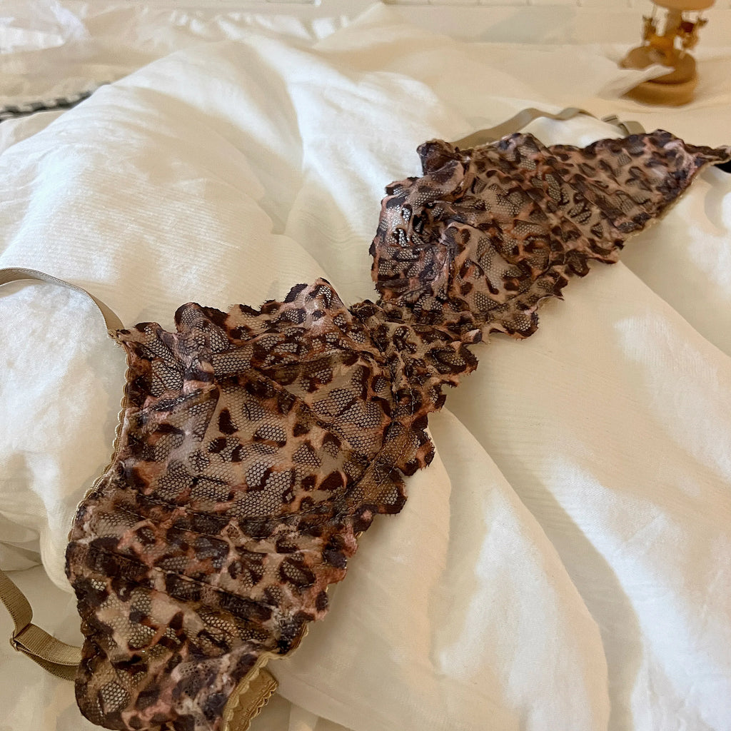 French Sexy Underwear Thin Leopard Print Transparent Lingerie Comfortable Women's Gathered Underwire see through bra Set Thong